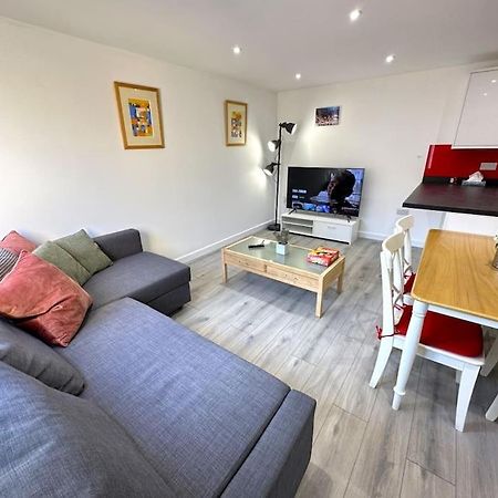 Charming New 2Br Detached House-Central Headington- Wi-Fi, Netflix, Top Location Oxford Buitenkant foto