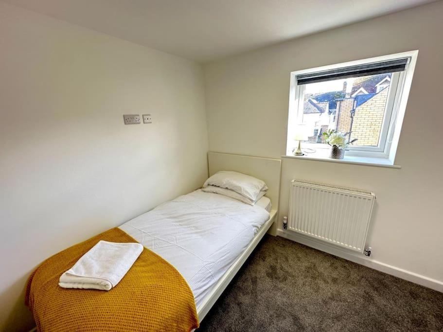 Charming New 2Br Detached House-Central Headington- Wi-Fi, Netflix, Top Location Oxford Buitenkant foto